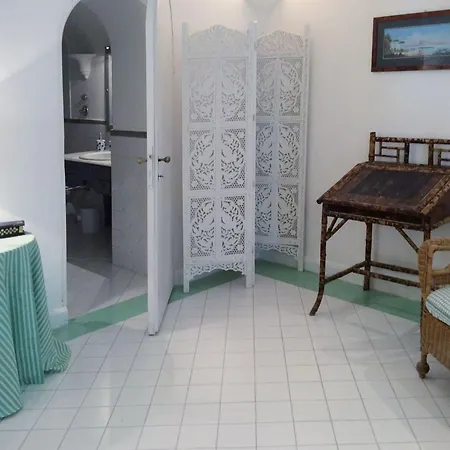 Felicia וילה קאפרי